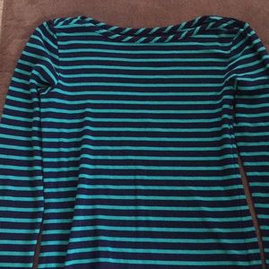 🔴GAP women’s striped long sleeve boat neck size M